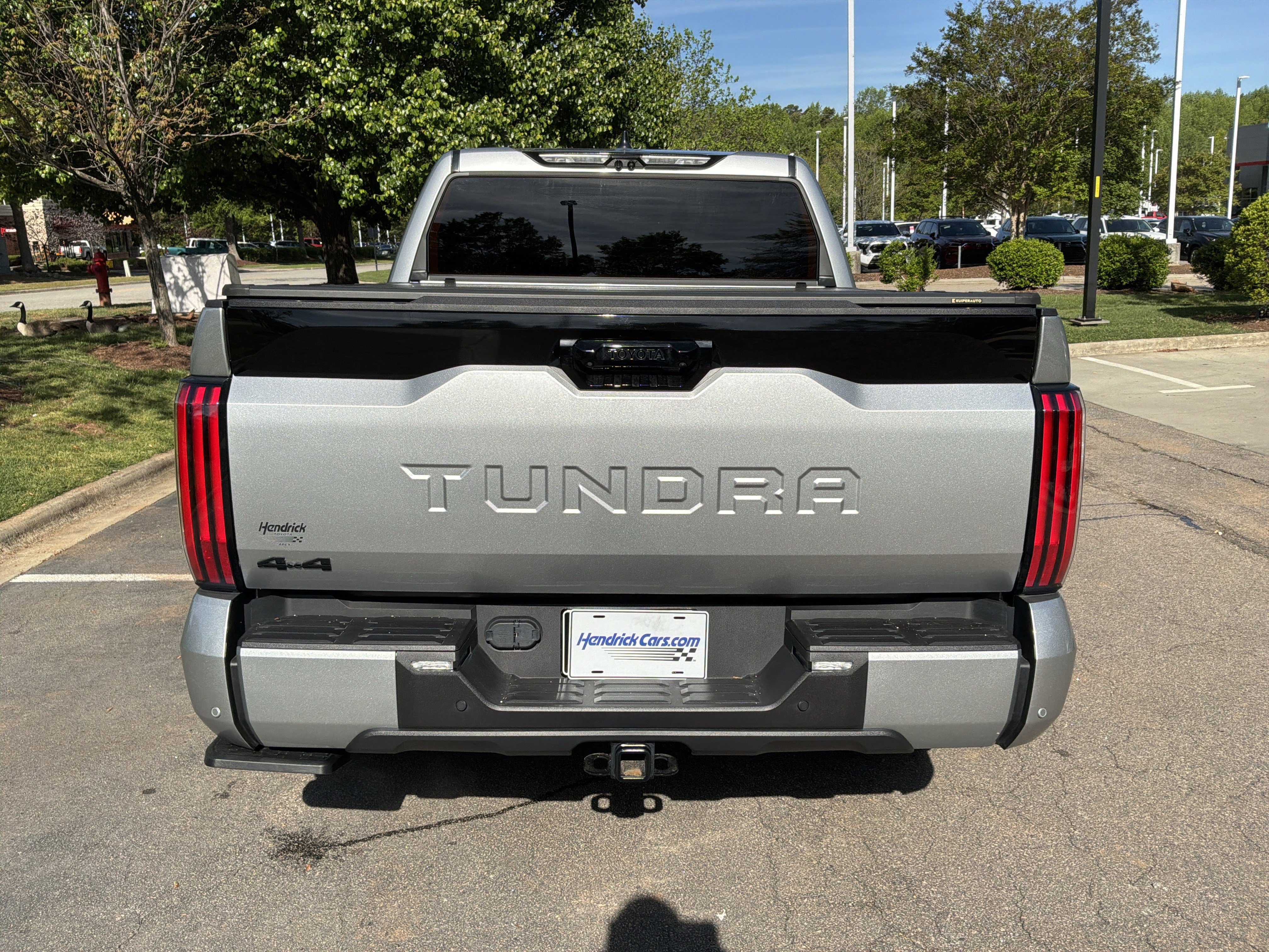 Used 2025 Toyota Tundra Platinum AWD/4WD image 9