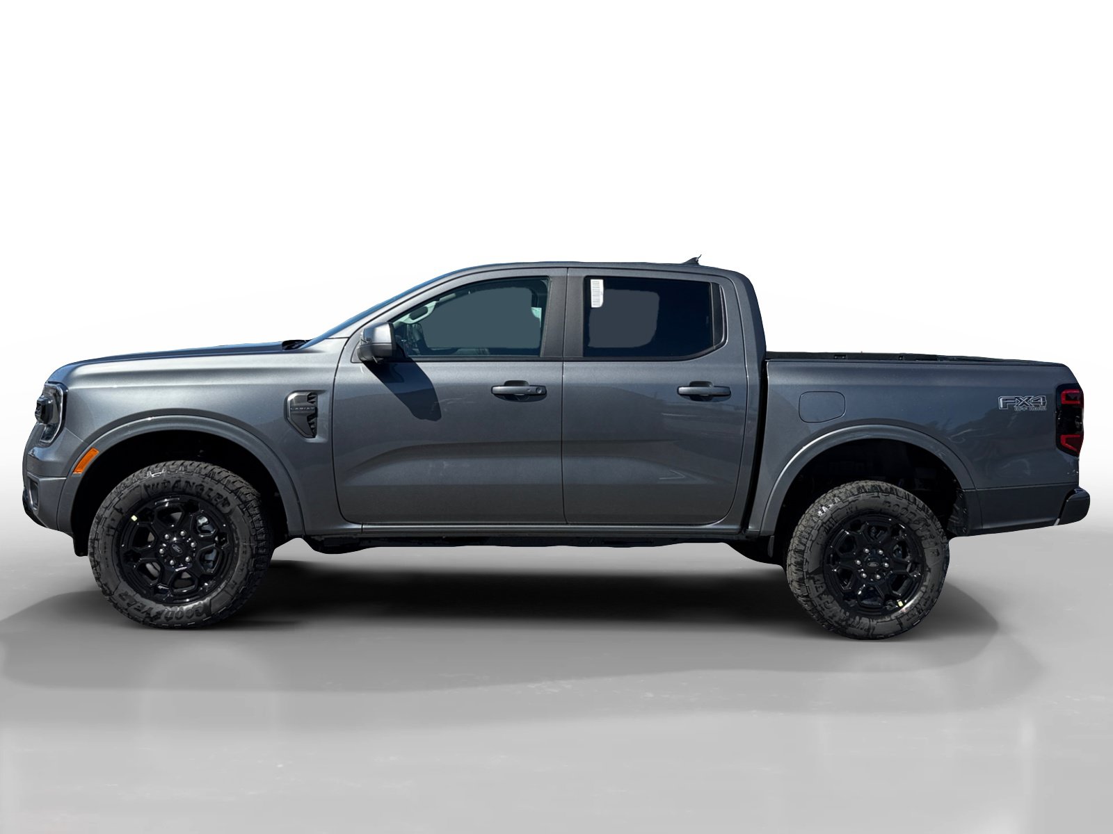 New 2026 Ford Ranger Lariat w/ FX4 Off-Road Package AWD/4WD image 2