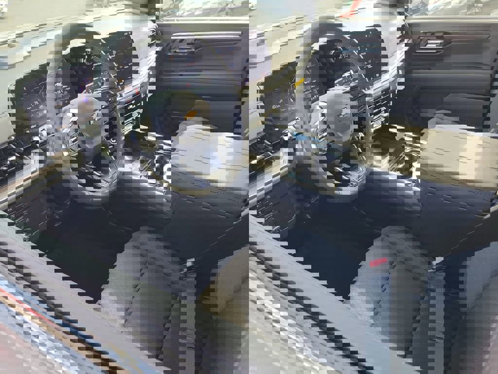 New 2026 Chevrolet Suburban LS image 3