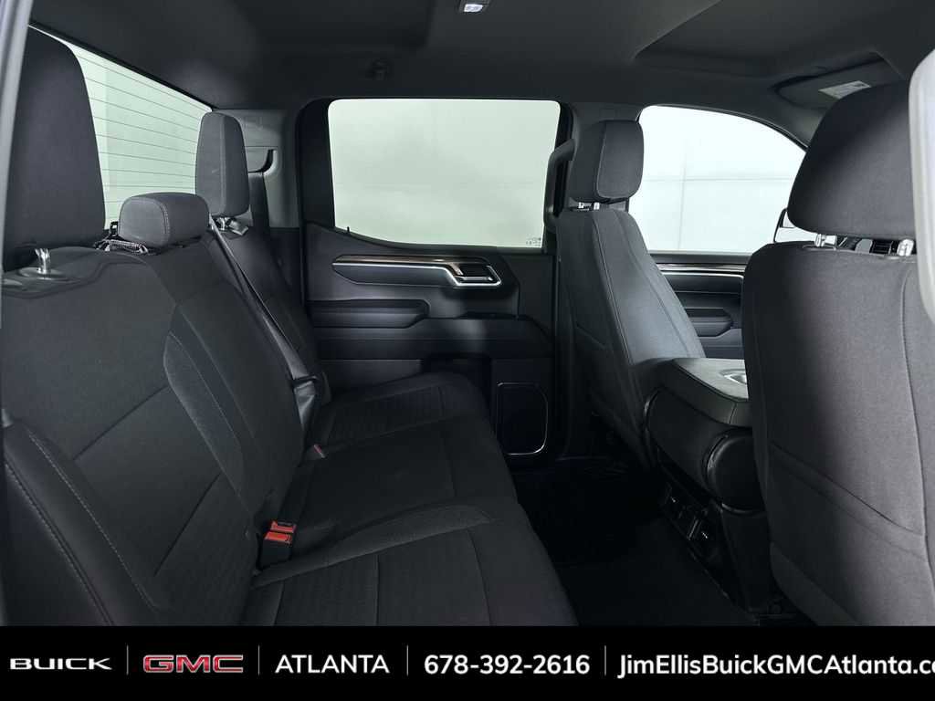 Used 2025 Chevrolet Silverado 1500 LT image 27