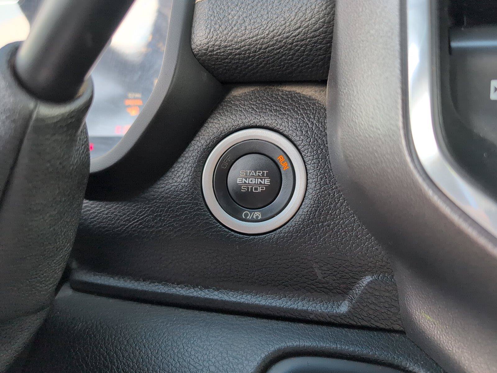 Used 2025 RAM 2500 Laramie AWD/4WD image 22