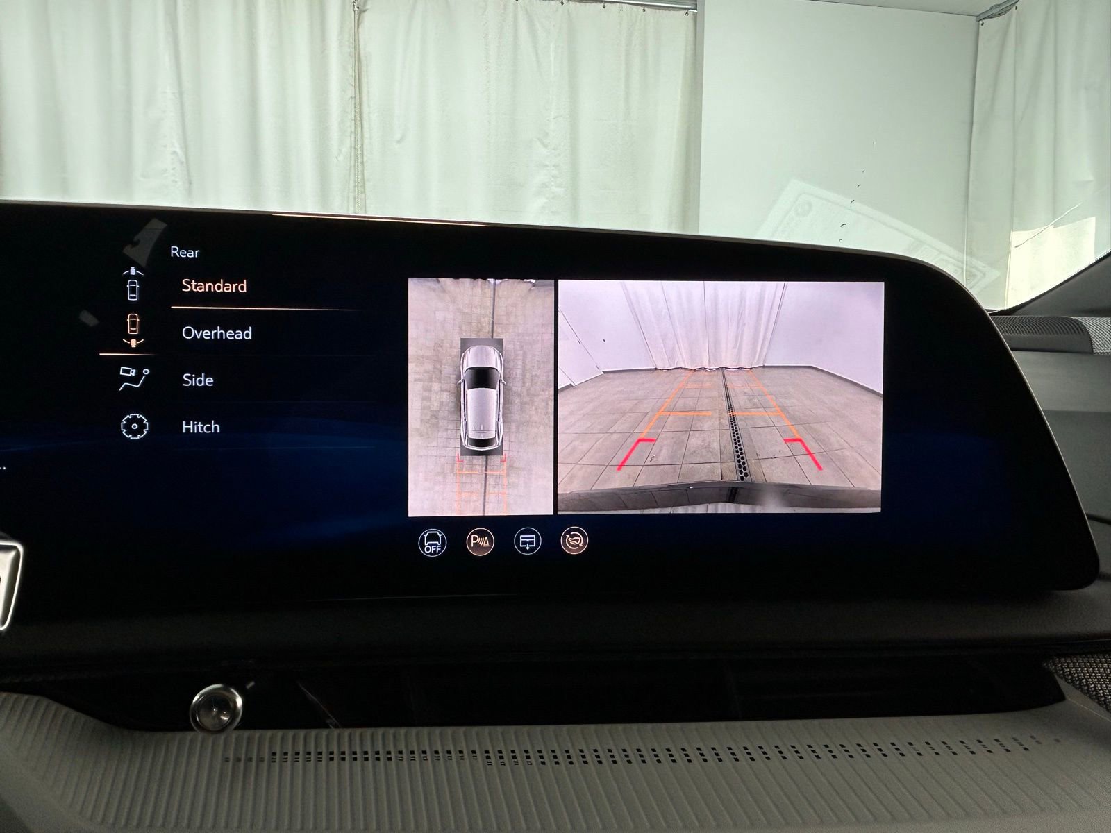 Used 2025 Cadillac Optiq Sport 2 w/ LPO, Floor Liner Package image 21