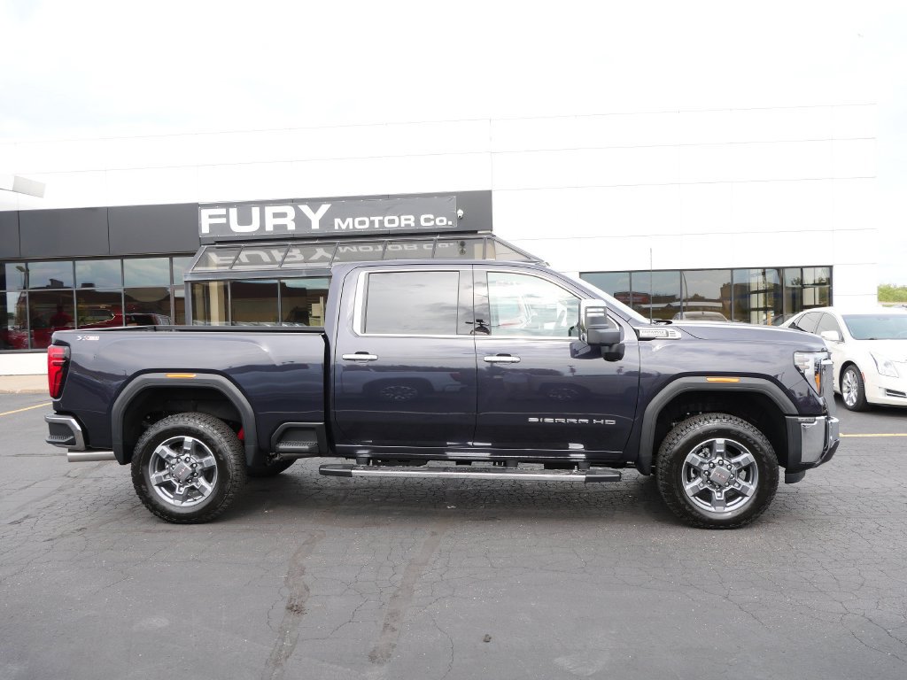 New 2026 GMC Sierra 3500 SLT w/ SLT Premium Package