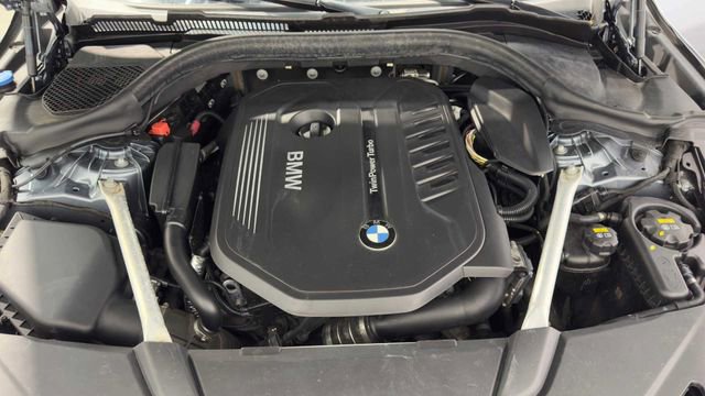 Used 2018 BMW 640i Gran Turismo xDrive image 35