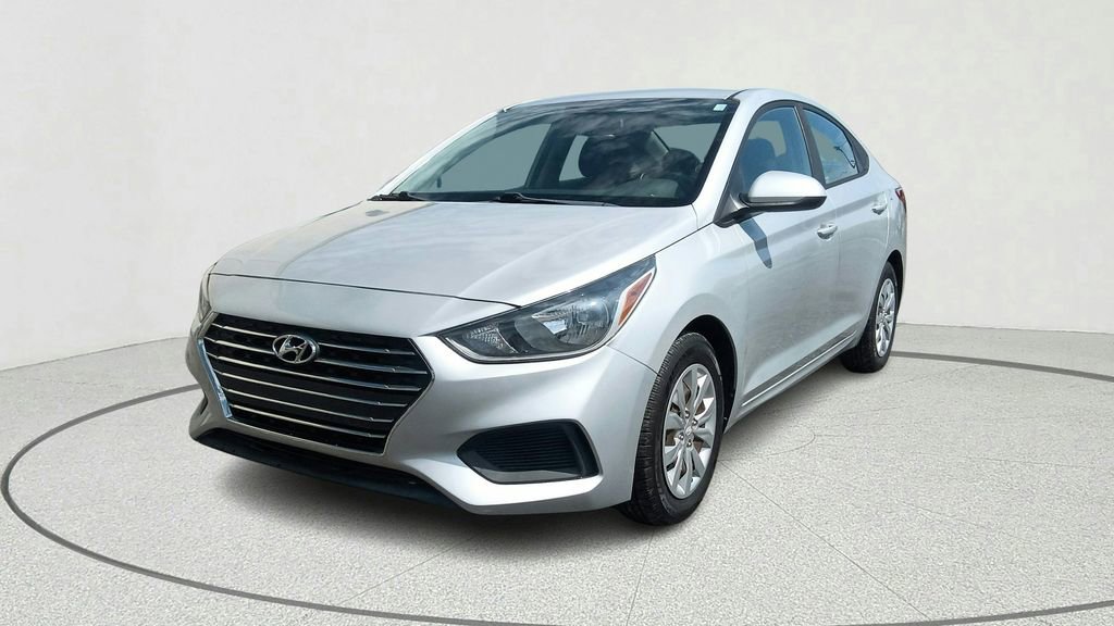 Used 2020 Hyundai Accent SE FWD image 3