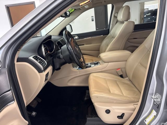 Used 2021 Jeep Grand Cherokee Limited w/ Trailer Tow Group IV AWD/4WD image 16