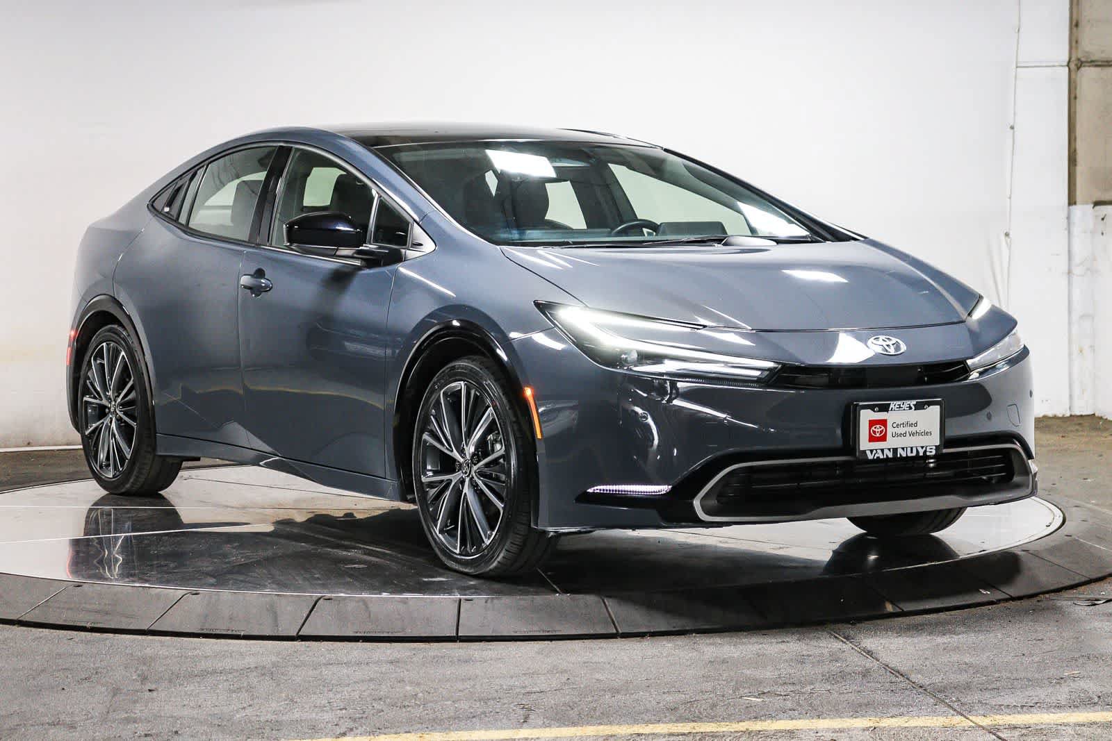 Certified 2026 Toyota Prius XLE FWD image 6