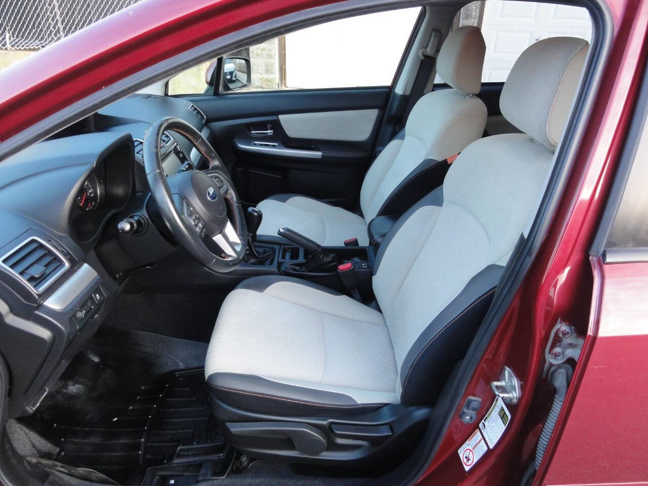 Used 2017 Subaru Crosstrek 2.0i Premium image 10