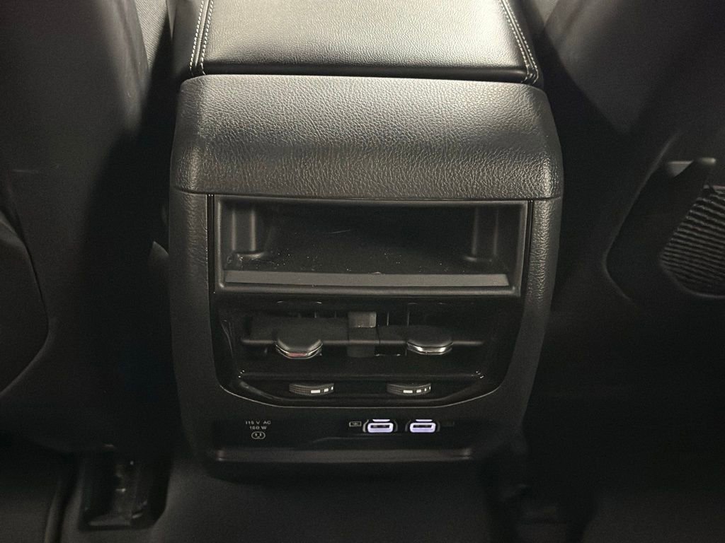 Used 2023 Jeep Grand Cherokee Altitude image 22