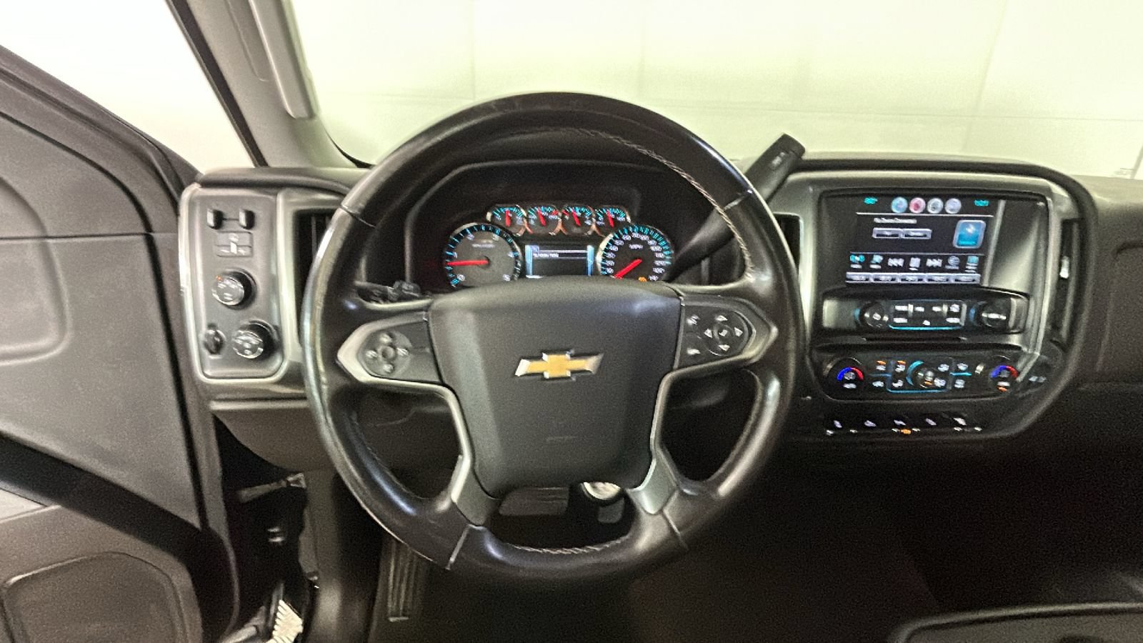 Used 2016 Chevrolet Silverado 2500 LT w/ Midnight Edition AWD/4WD image 16