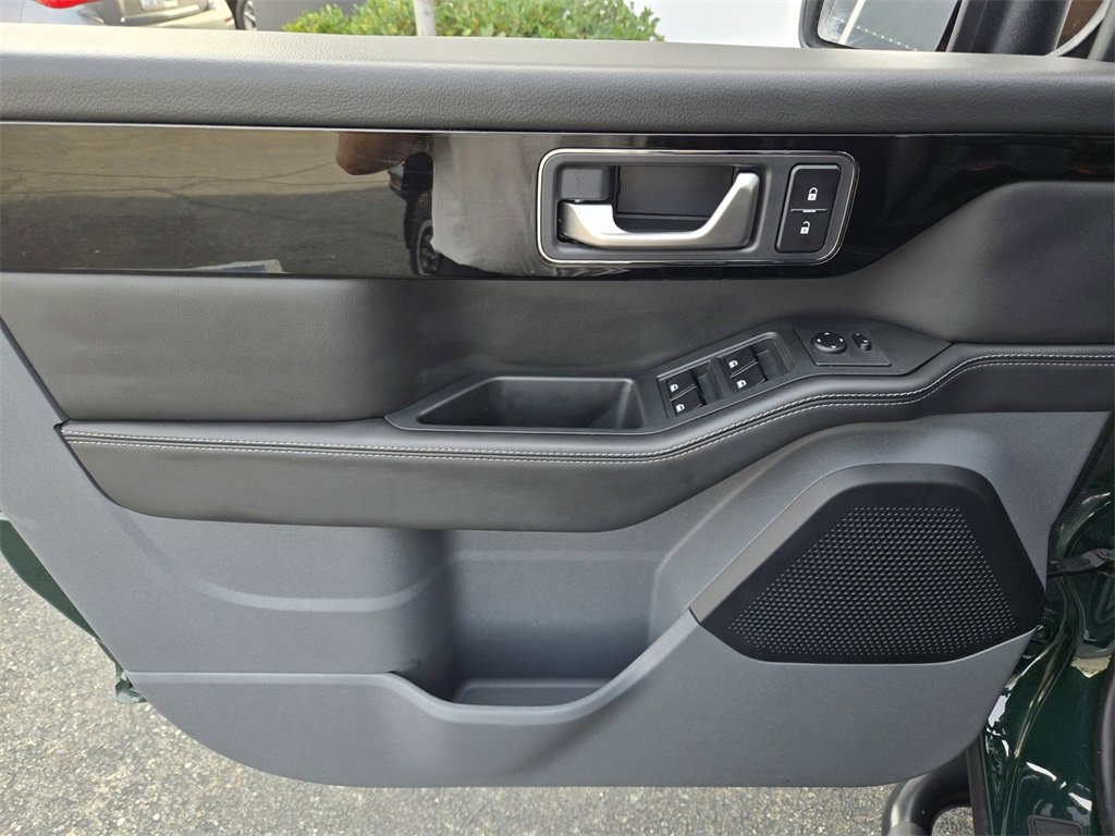 Used 2024 INEOS Grenadier Fieldmaster Edition image 16