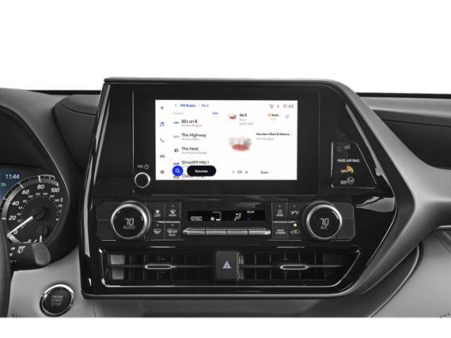 Certified 2024 Toyota Highlander Limited FWD image 10