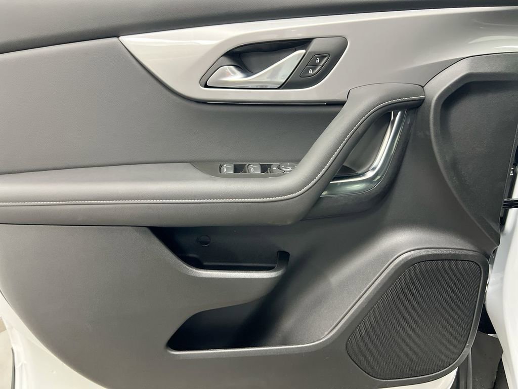 New 2026 Chevrolet Blazer LT w/ Midnight/Sport Edition FWD image 20
