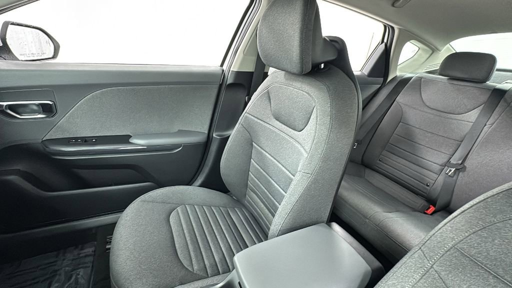 New 2025 Kia K4 EX image 13