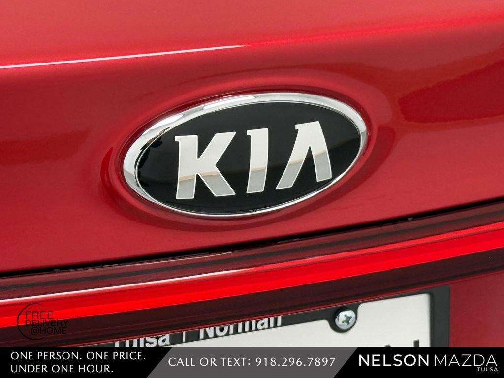 Used 2020 Kia Forte LXS FWD image 16