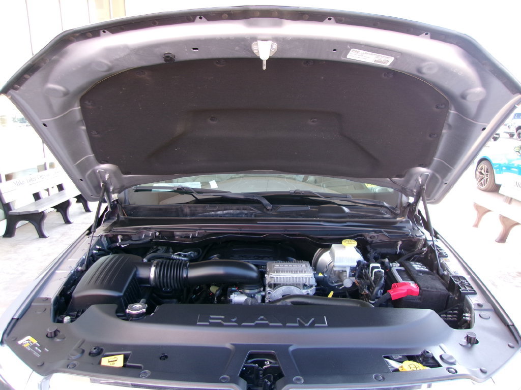 Used 2023 RAM 1500 Limited AWD/4WD image 6