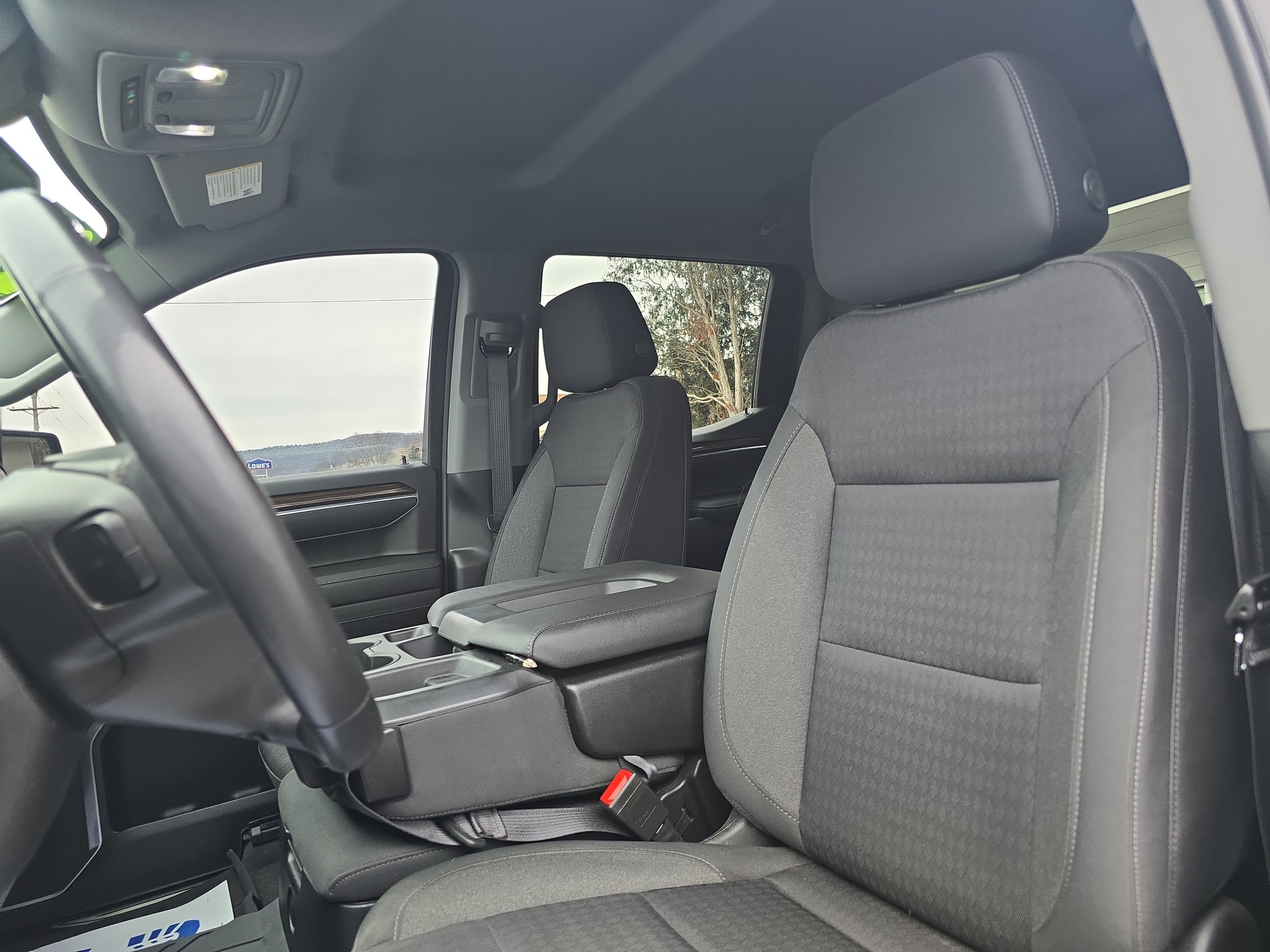 Used 2022 Chevrolet Silverado 1500 LT image 11