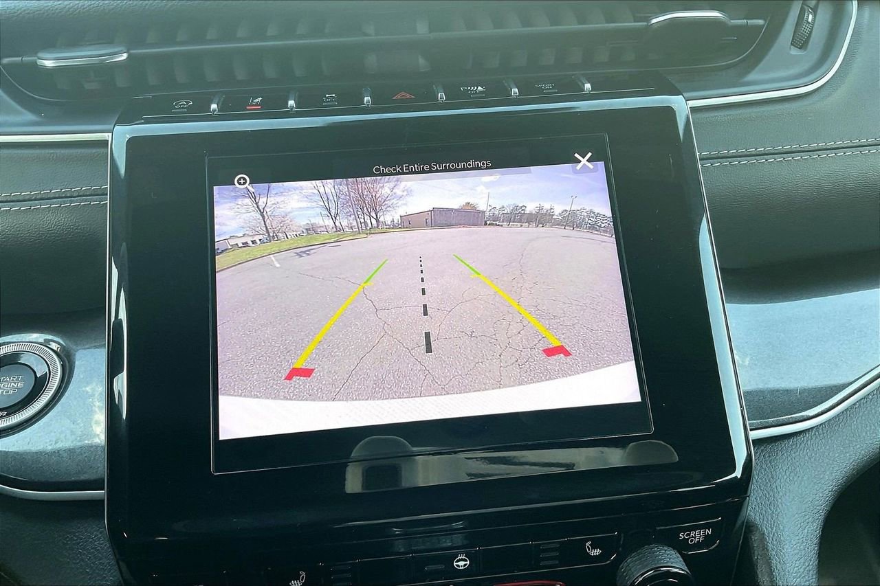 Certified 2023 Jeep Grand Cherokee L Laredo image 14