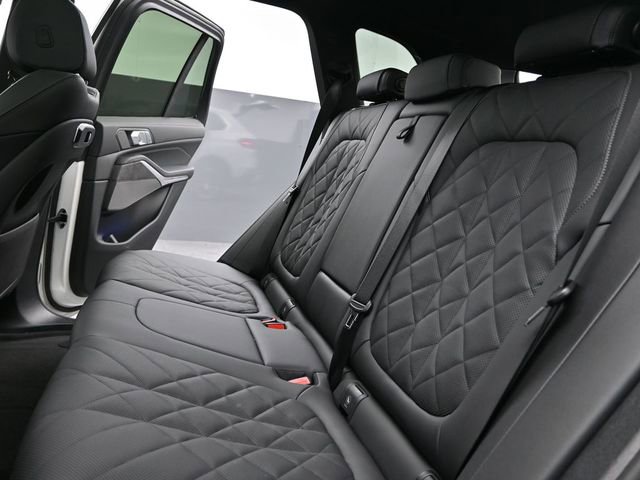 New 2026 BMW X5 sDrive40i w/ Premium Package image 18