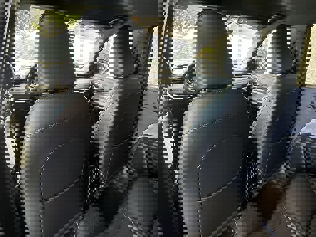 Used 2023 Jeep Compass Latitude image 23