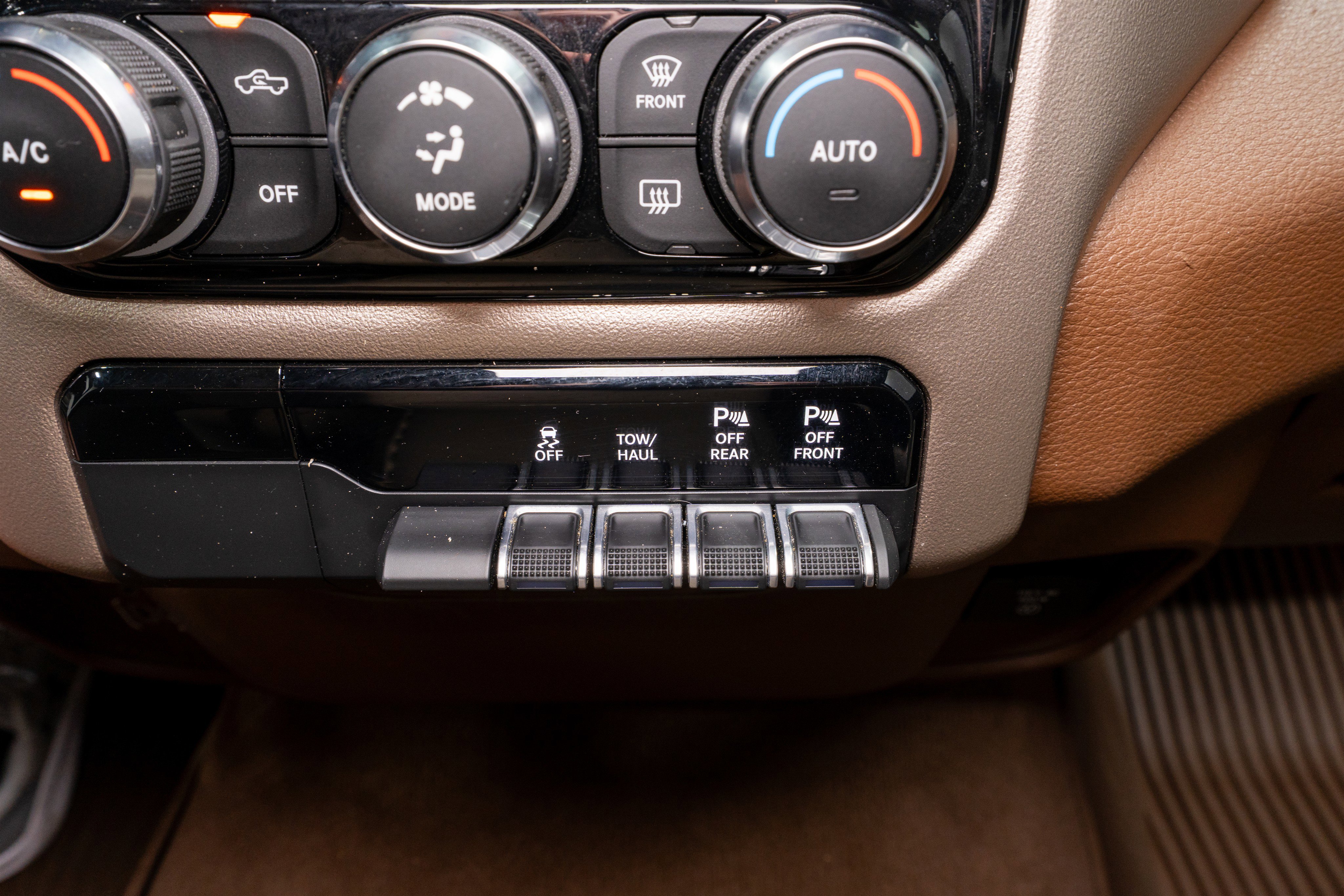 Used 2020 RAM 1500 Laramie image 25