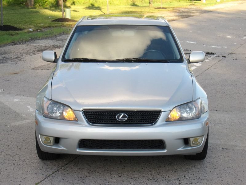 Used 2002 Lexus IS 300 RWD image 5