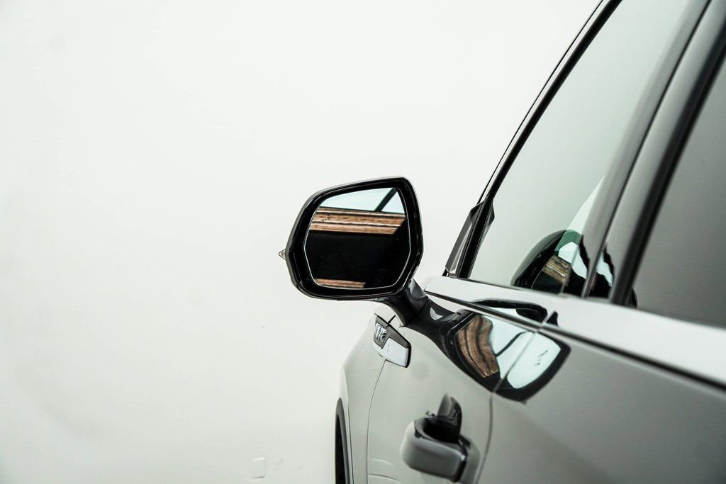 Used 2023 Lincoln Aviator Reserve w/ Equipment Group 201A image 14