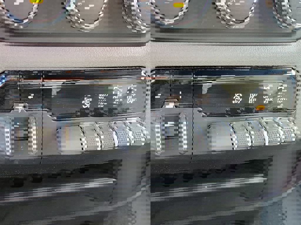 Used 2024 RAM 2500 Big Horn w/ Off Road Package image 30