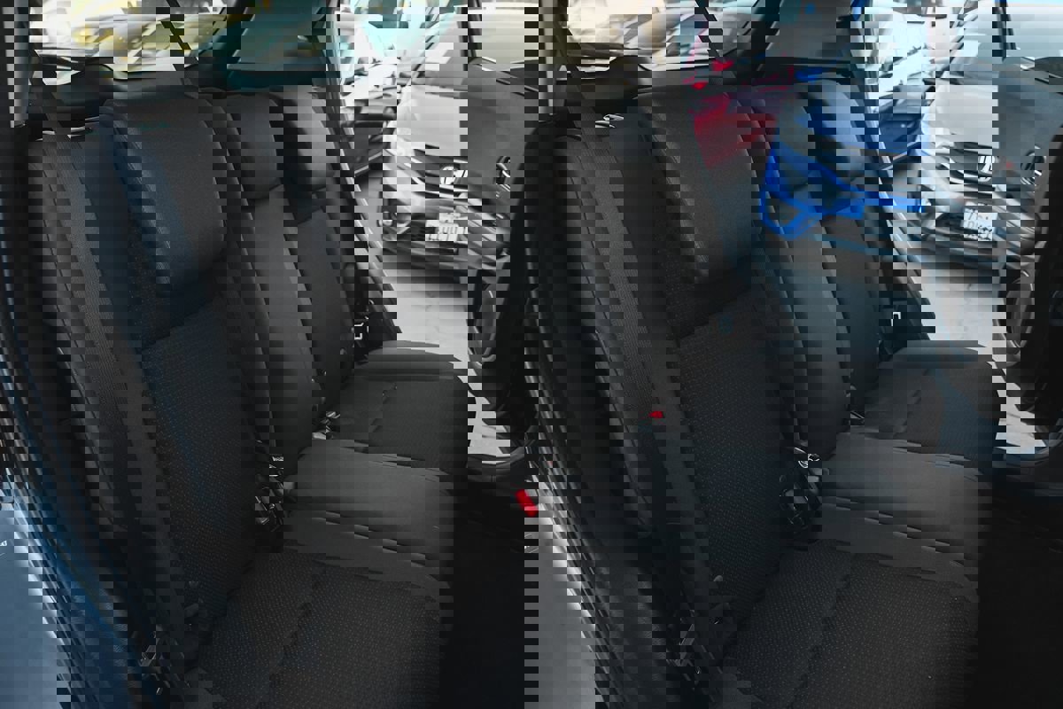 Used 2019 Honda HR-V LX image 15