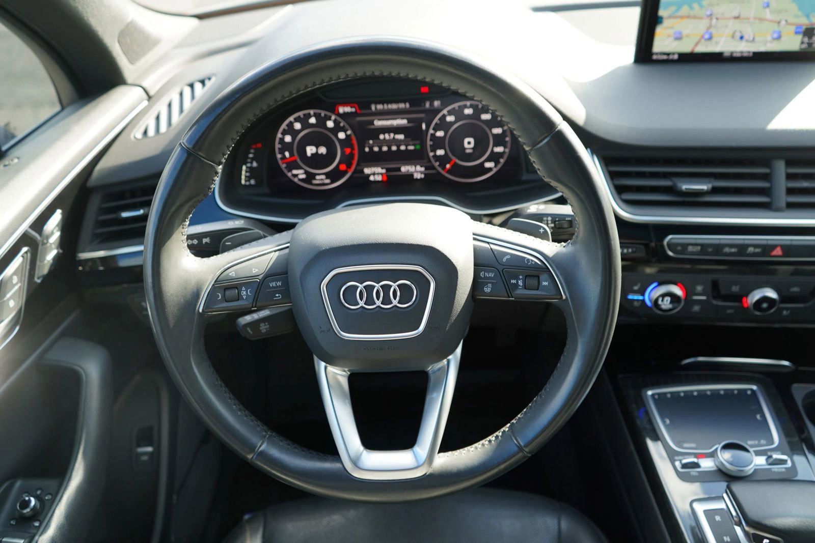 Used 2018 Audi Q7 3.0T Premium Plus image 19