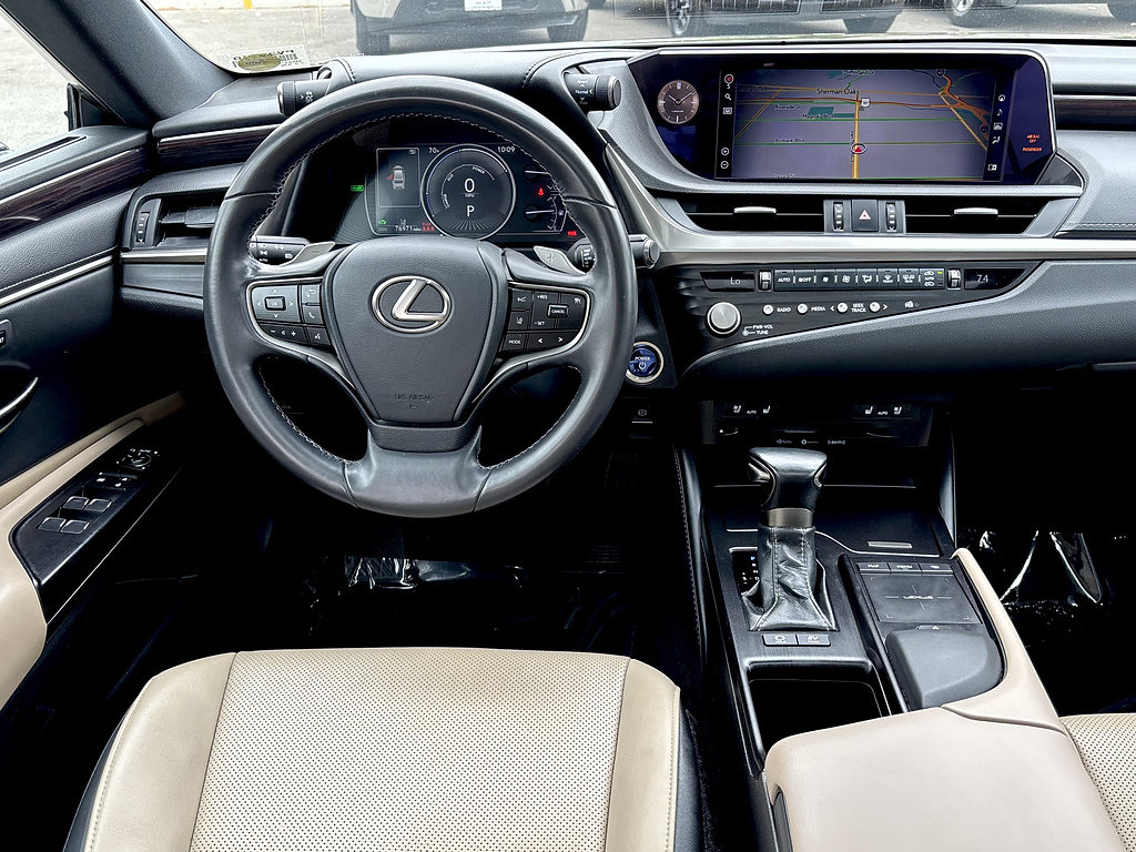 Used 2021 Lexus ES 300h w/ Premium Package FWD image 15