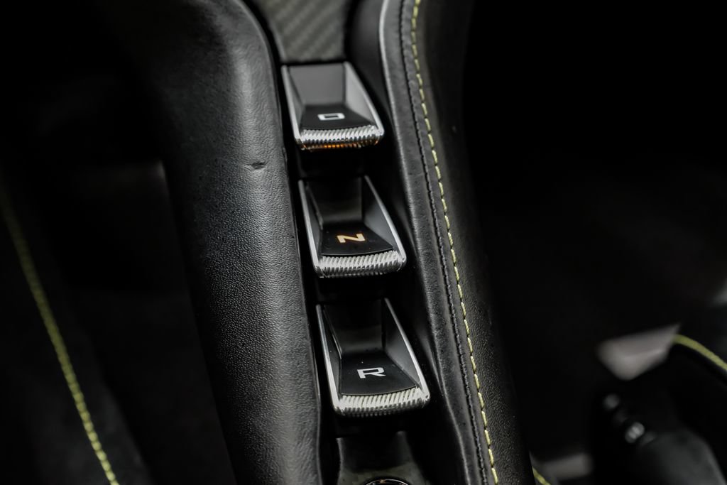 Used 2018 McLaren 720S Performance RWD image 23