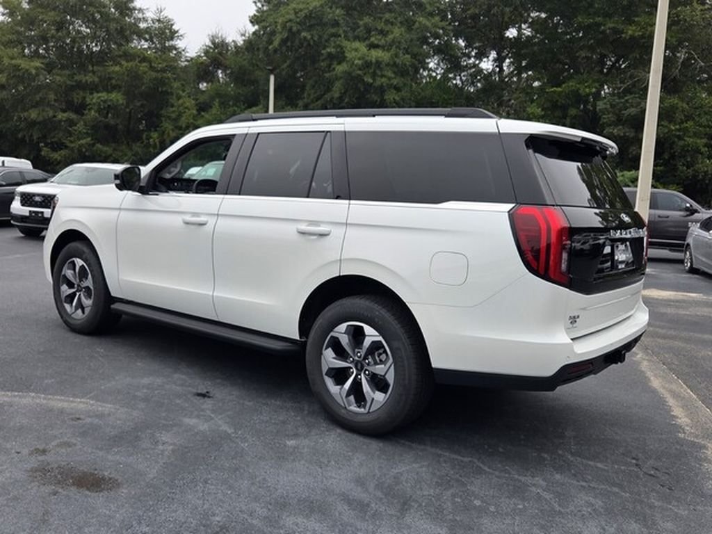 New 2027 Ford Expedition Active RWD image 12