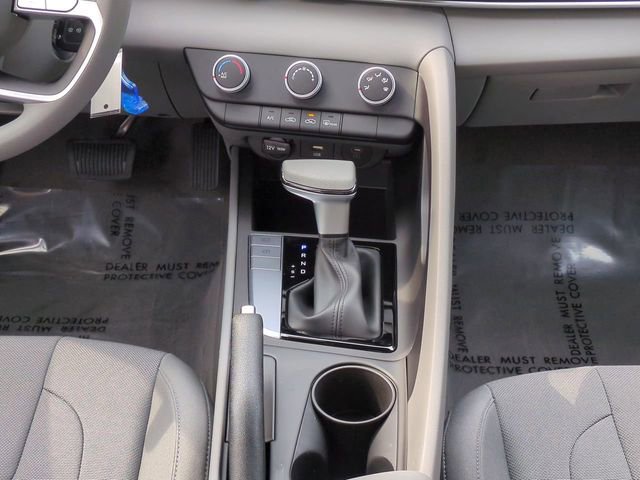 New 2026 Hyundai Elantra SE FWD image 18