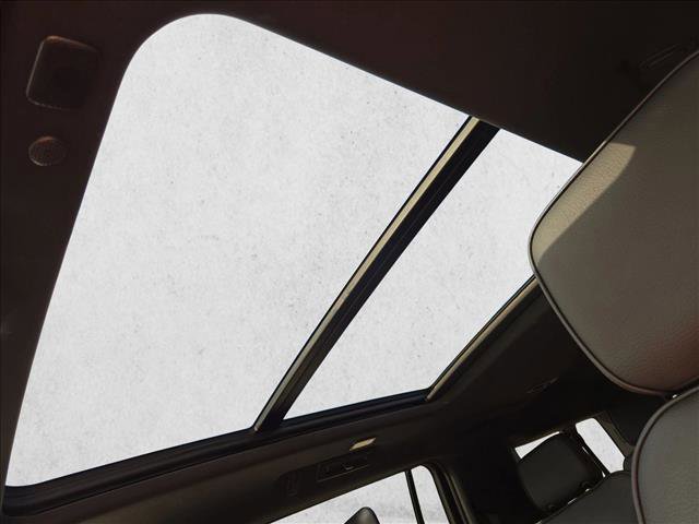 Used 2023 GMC Yukon XL Denali w/ Max Trailering Package image 14