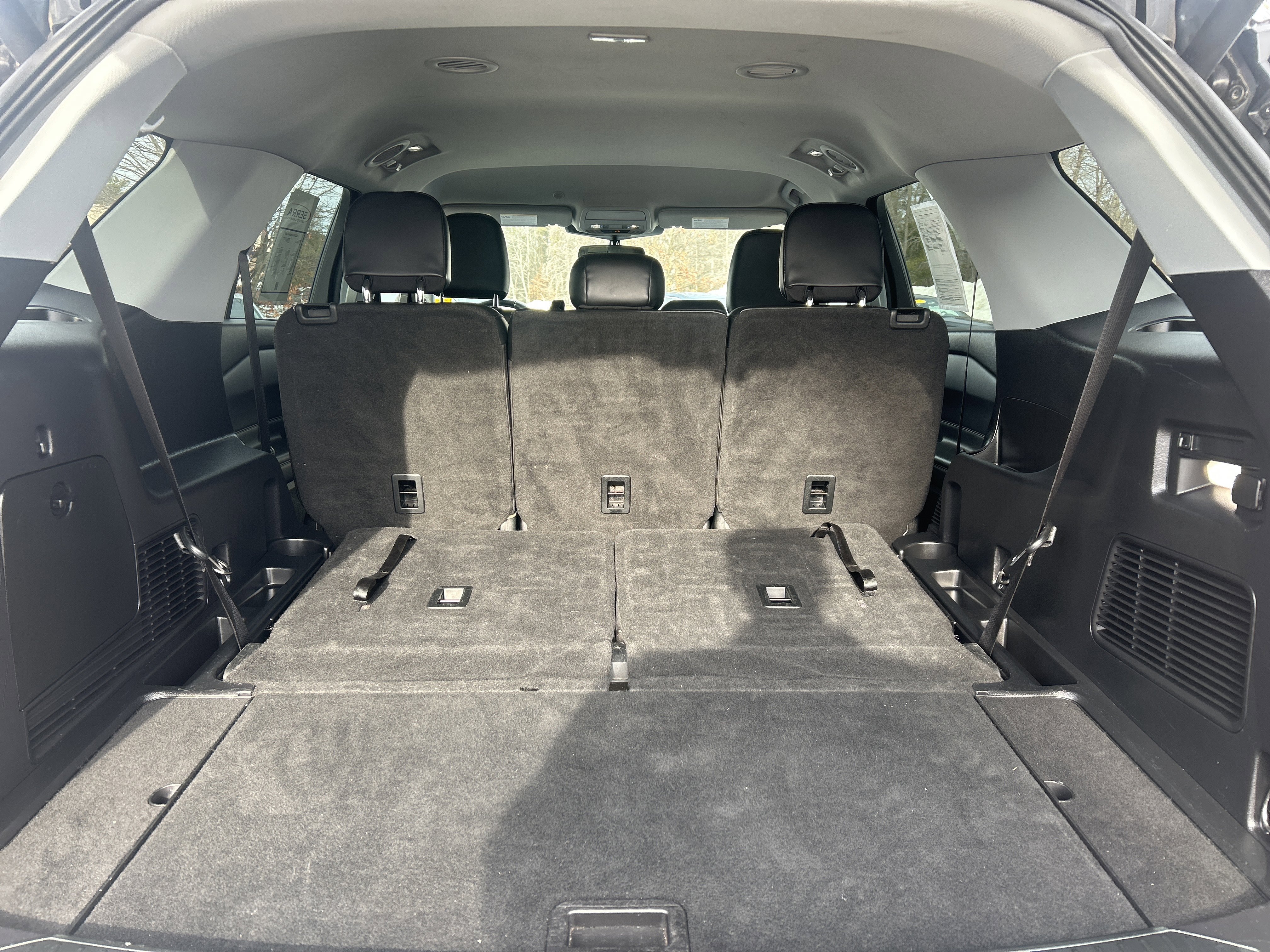 Certified 2022 Ford Explorer XLT w/ Equipment Group 202A image 11