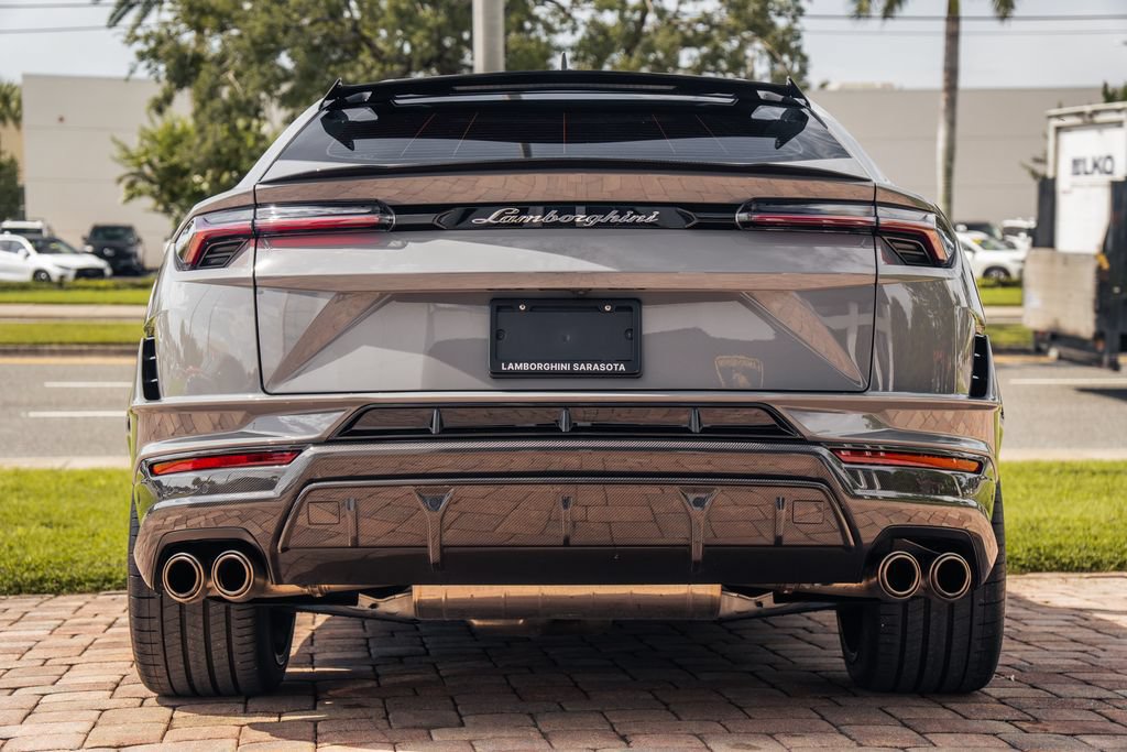Used 2024 Lamborghini Urus Performante AWD/4WD image 5