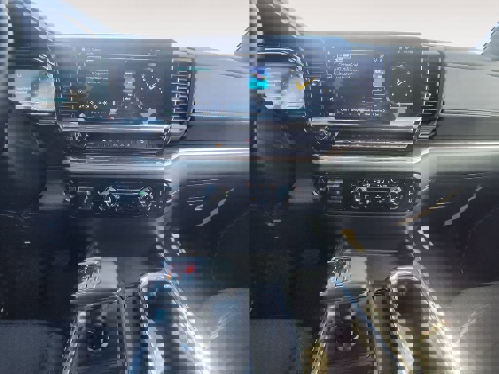 Used 2022 Chevrolet Silverado 1500 RST image 11