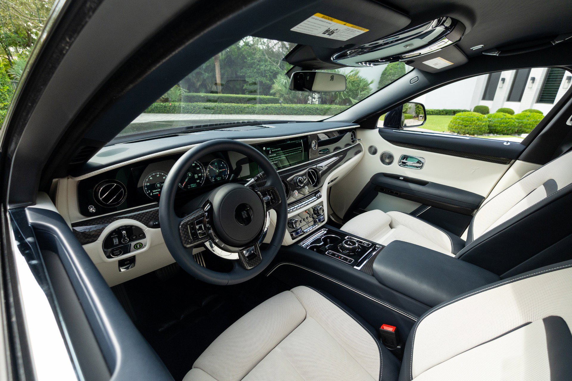 Used 2023 Rolls-Royce Ghost Black Badge w/ Black Badge Ghost Package image 5