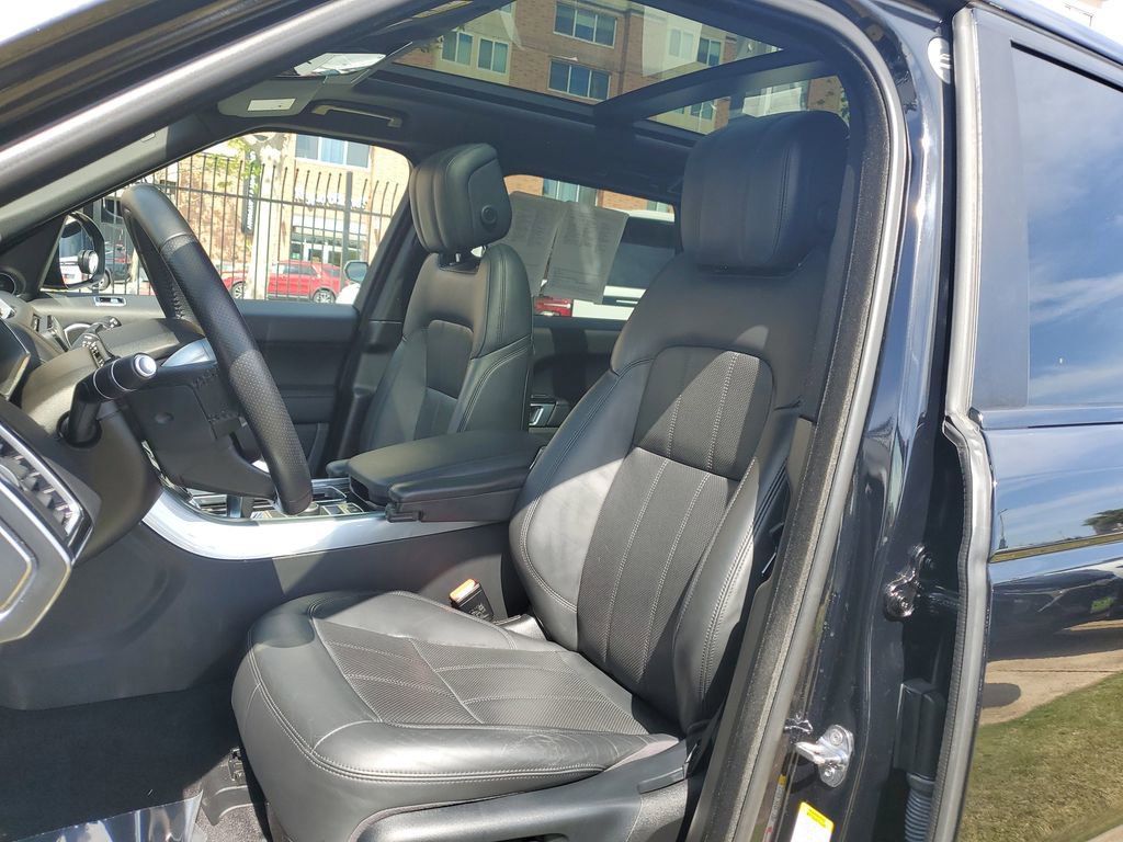 Used 2020 Land Rover Range Rover Sport HSE image 20