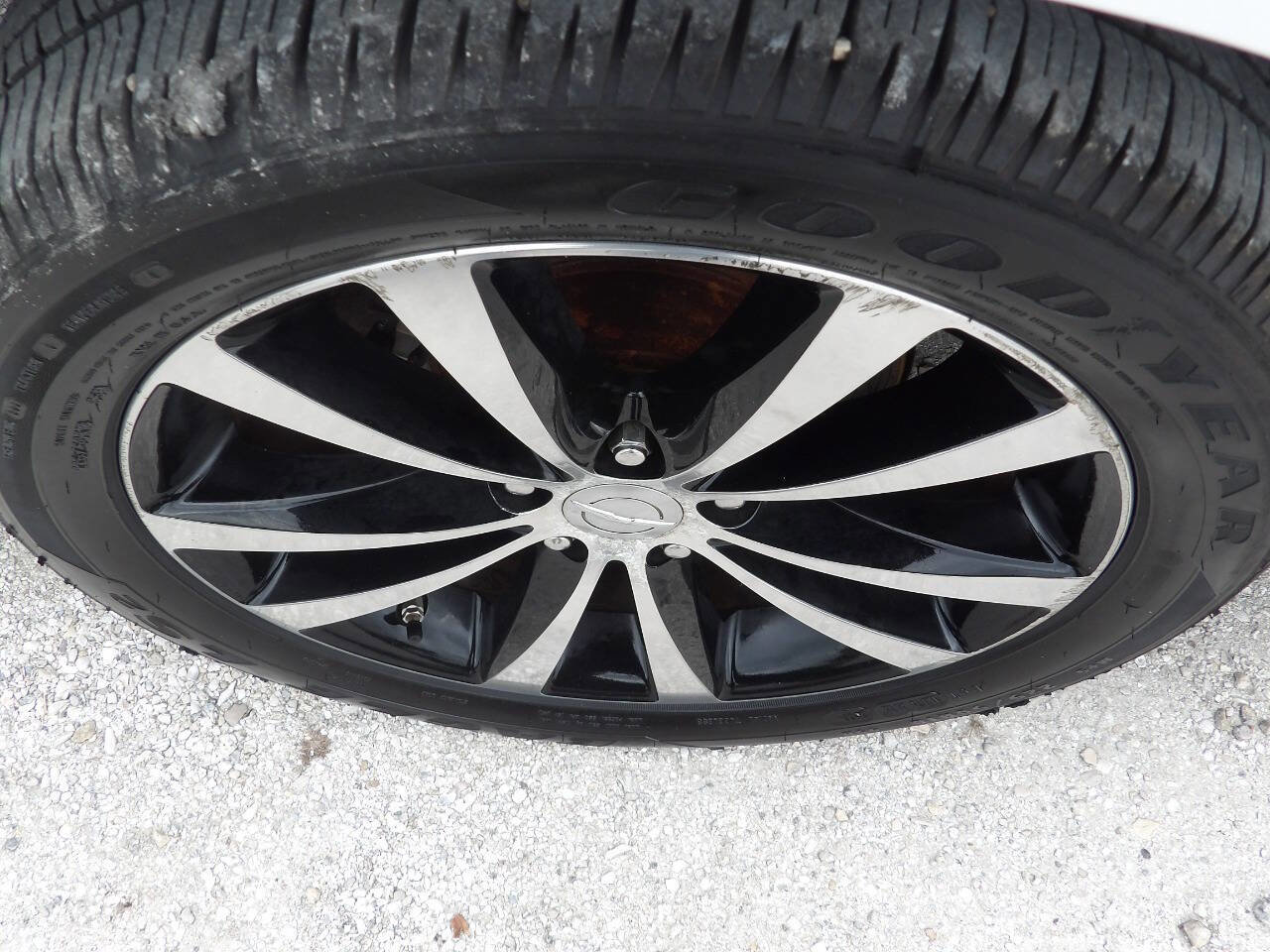 Used 2012 Chrysler 200 S image 18