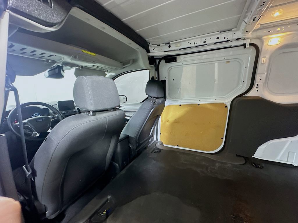 Used 2020 Ford Transit Connect XLT image 13