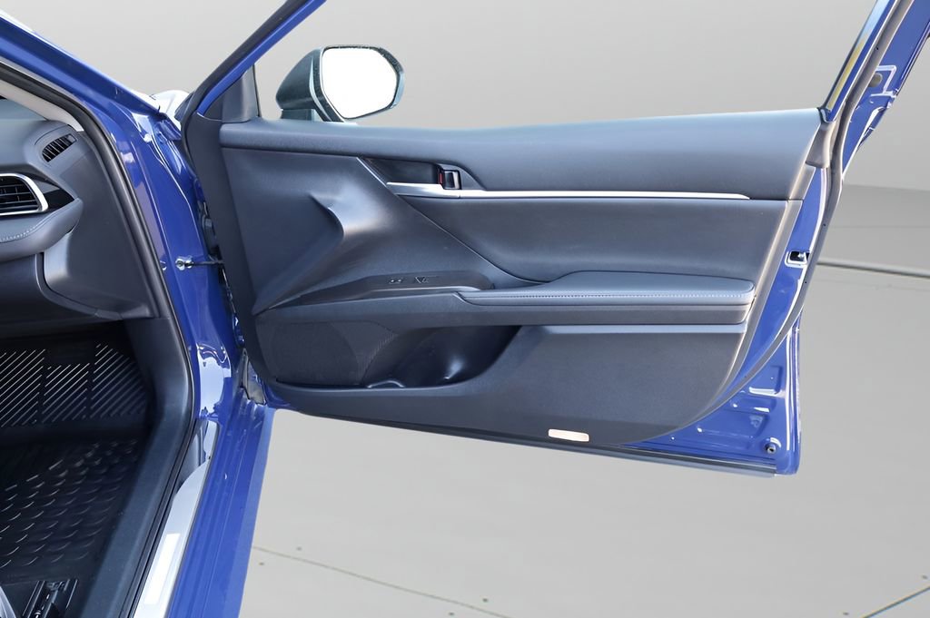 Certified 2023 Toyota Camry XLE w/ Navigation Package AWD/4WD image 17