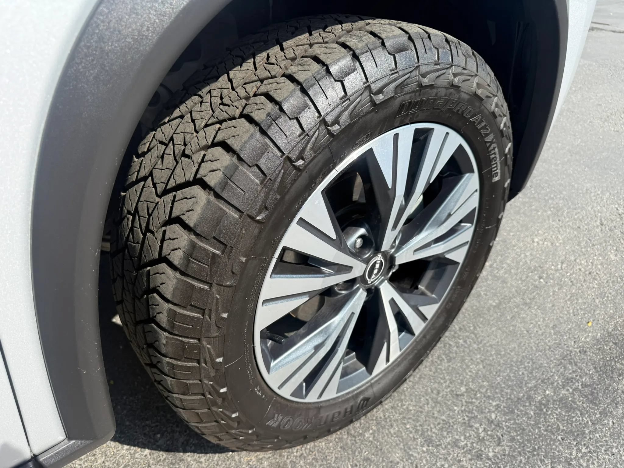 Used 2023 Nissan Rogue SV AWD/4WD image 29