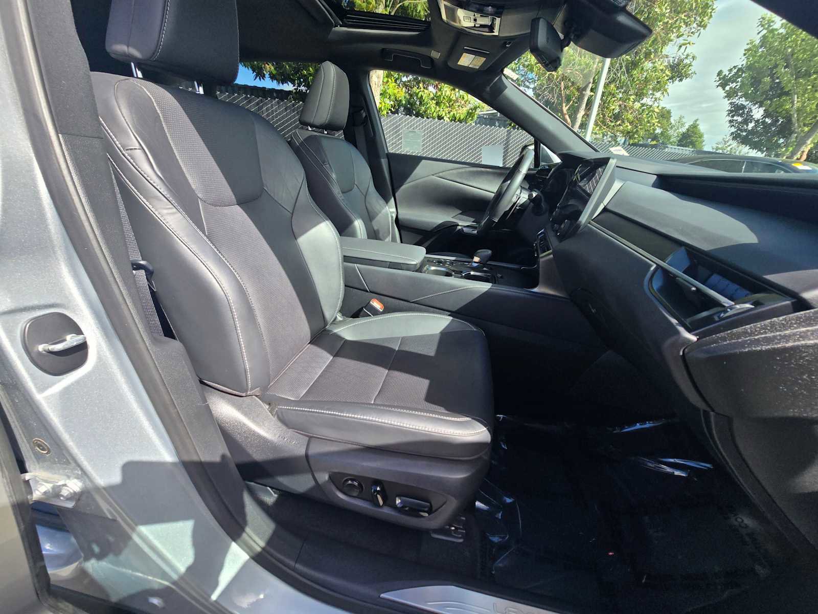 Used 2023 Lexus RX 350 Premium Plus w/ Cold Area Package image 11