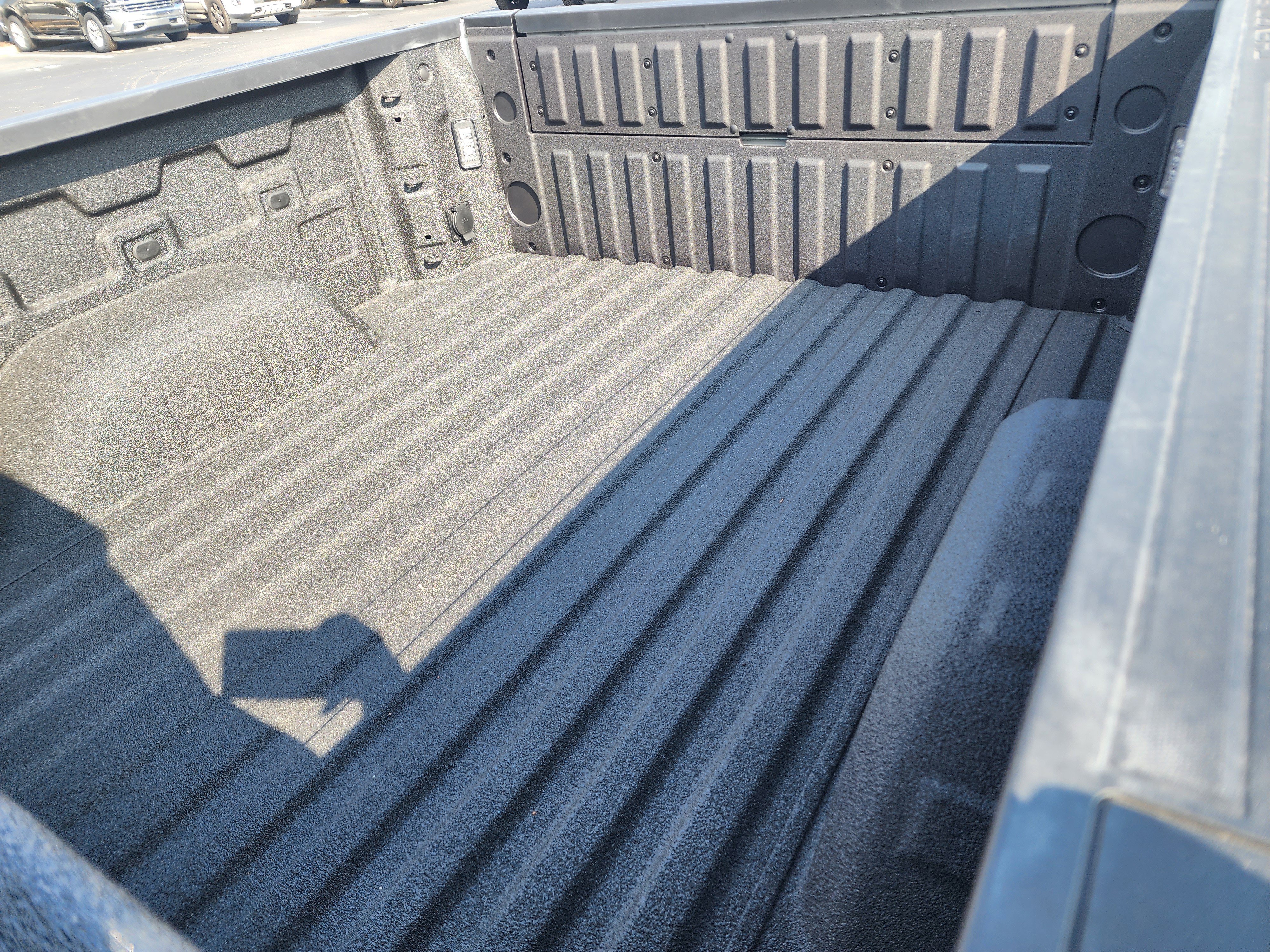 New 2026 Chevrolet Silverado 1500 LTZ w/ LTZ Premium Package image 13