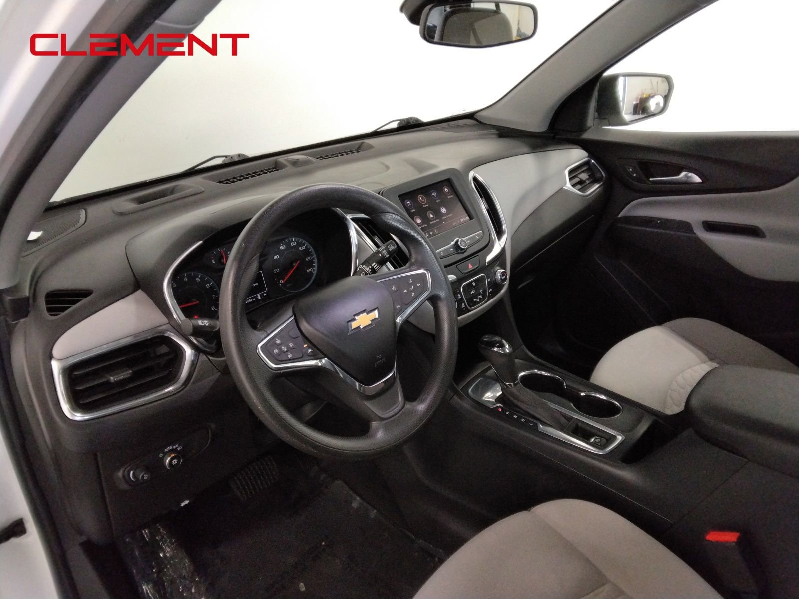 Used 2020 Chevrolet Equinox LS image 27