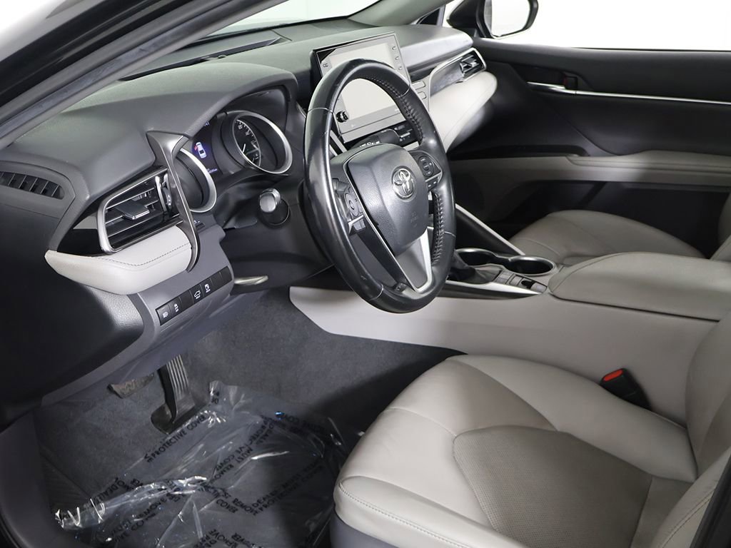 Used 2021 Toyota Camry XLE FWD image 23