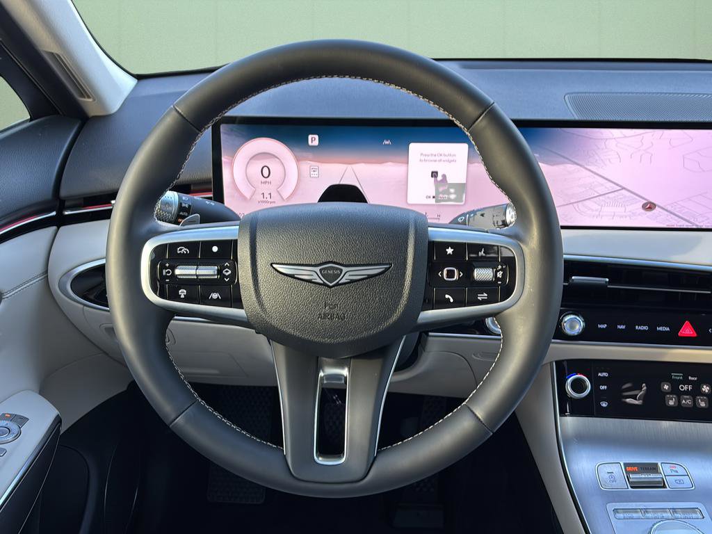Used 2026 Genesis GV70 2.5T Select image 26