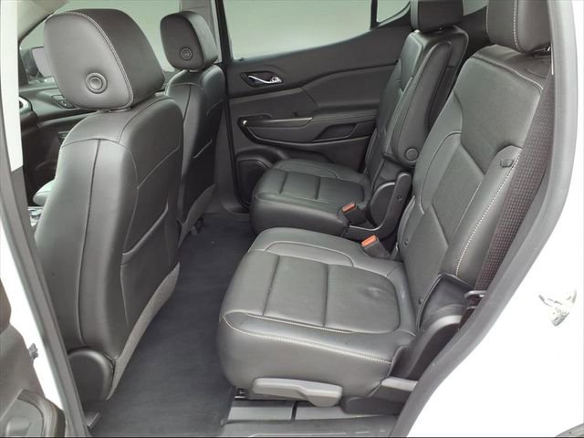 Used 2023 GMC Acadia SLT w/ Elevation Edition image 12